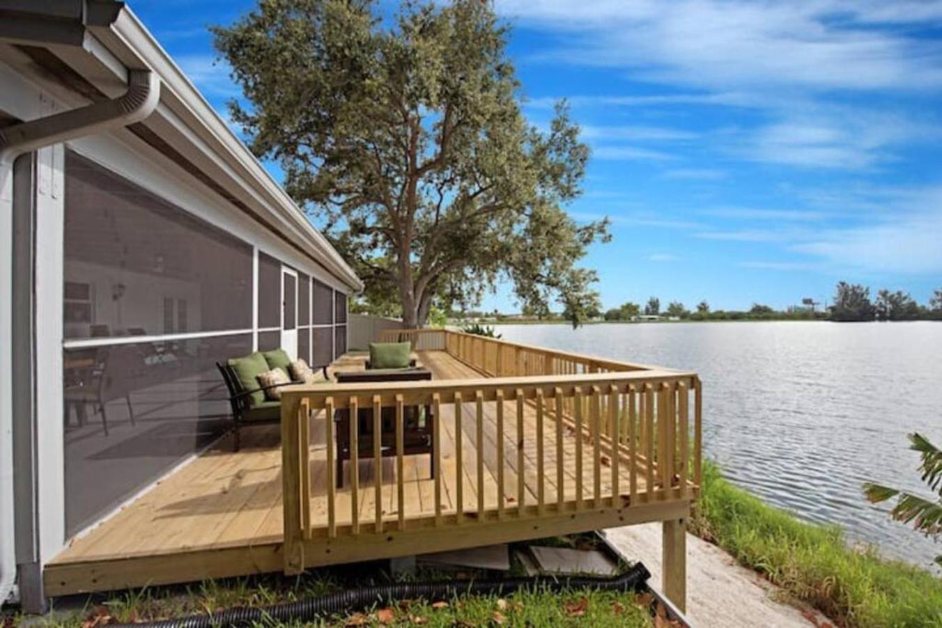 Lake House Unit 1 By Pmi ดาวี ภายนอก รูปภาพ